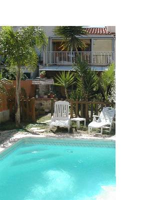 Holiday houses and vacation rentals in Provence and Languedoc, many villas with pools, southern France